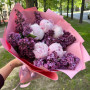 Букет сирени с пионами фото 4